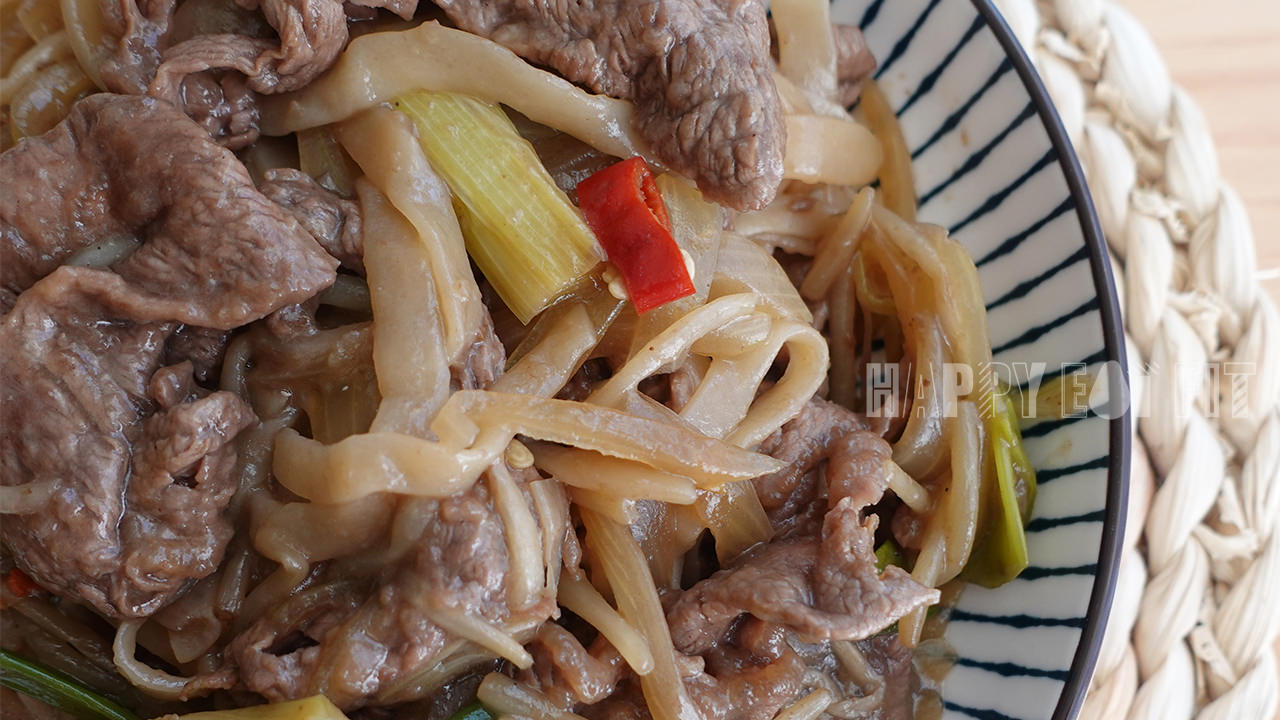 低熱量牛肉河粉在夏天吃特別清爽開胃。